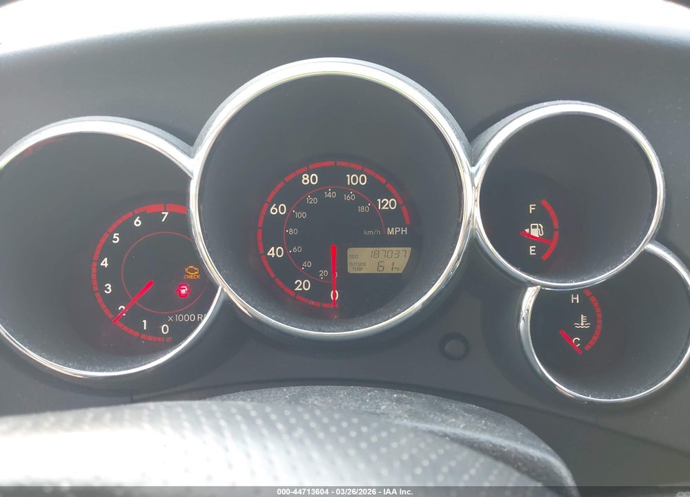 2004 TOYOTA MATRIX XR VIN: 2T1KR32E54C233506