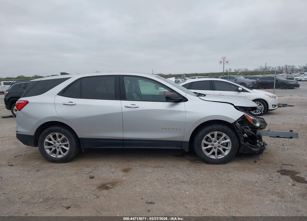 2019 CHEVROLET EQUINOX LS VIN: 3GNAXHEV9KS573386
