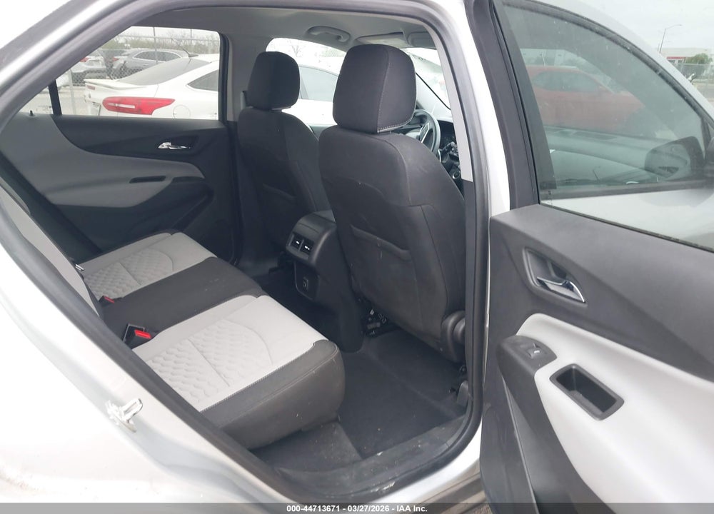 2019 CHEVROLET EQUINOX LS VIN: 3GNAXHEV9KS573386
