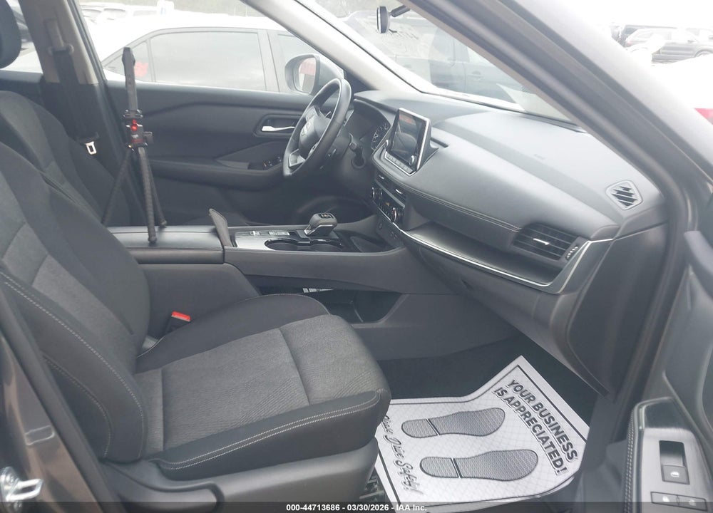 2025 NISSAN ROGUE SV FWD VIN: 5N1BT3BA2SC764520