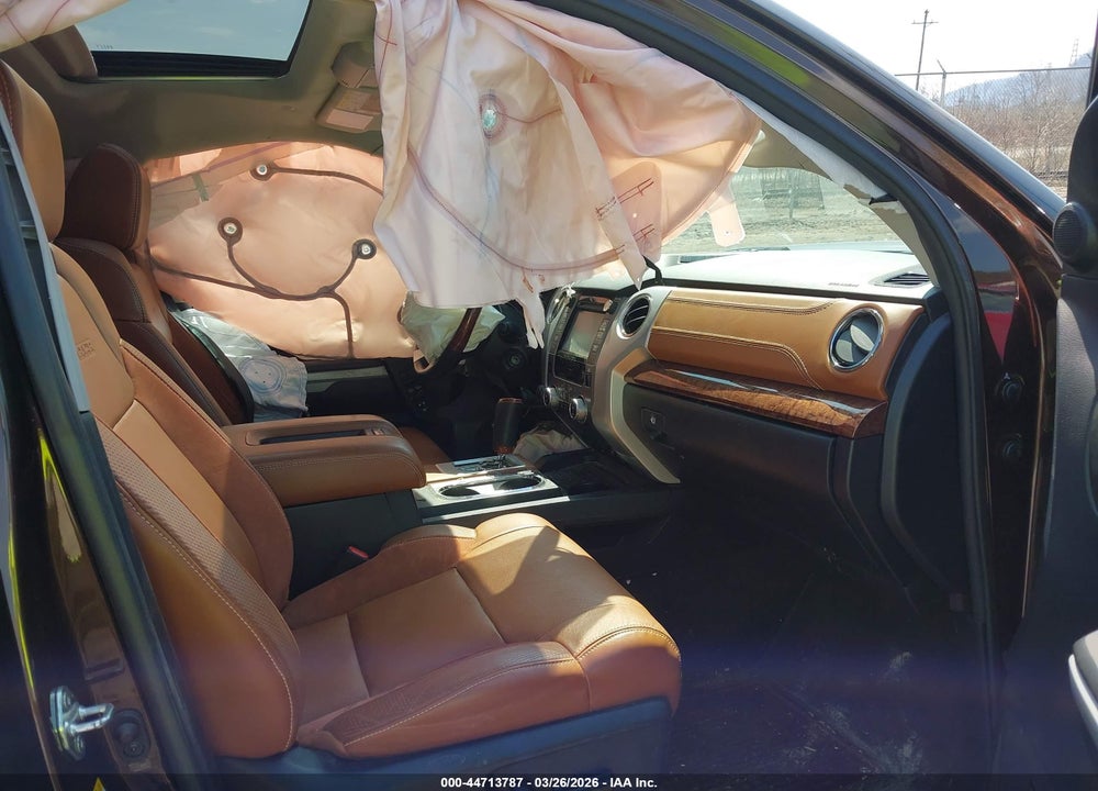 2019 TOYOTA TUNDRA 1794 5.7L V8 VIN: 5TFAY5F14KX835586