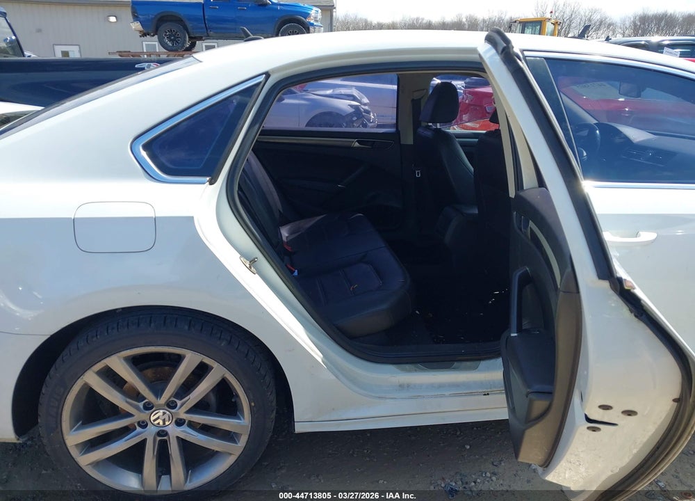 2016 VOLKSWAGEN PASSAT 1.8T R-LINE VIN: 1VWAS7A3XGC037448