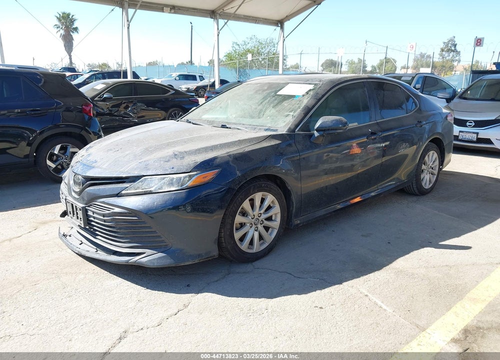2019 TOYOTA CAMRY LE VIN: 4T1B11HK2KU776784