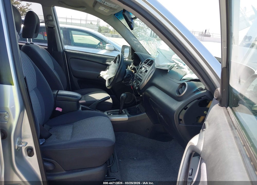 2005 TOYOTA RAV4 VIN: JTEGD20VX50061160