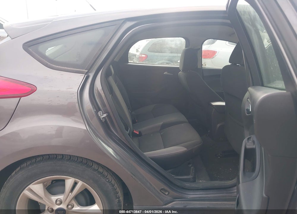 2014 FORD FOCUS VIN: 1FADP3K26EL237553