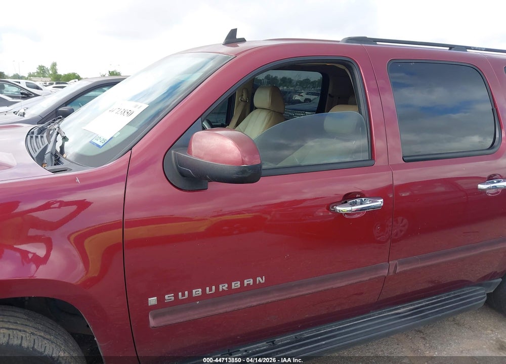 2008 CHEVROLET SUBURBAN 1500 LT VIN: 3GNFC16078G126501
