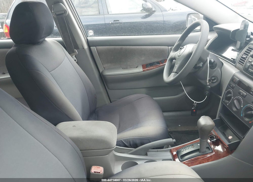 2005 TOYOTA COROLLA LE VIN: 2T1BR32E75C335178