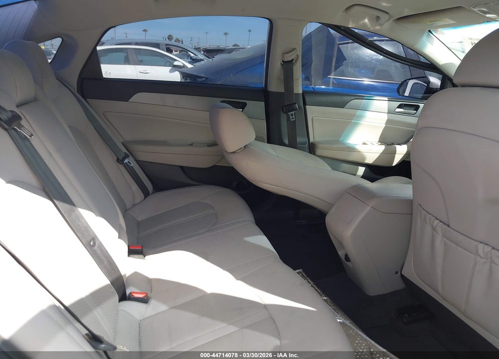 2018 HYUNDAI SONATA SEL VIN: 5NPE34AF7JH634062