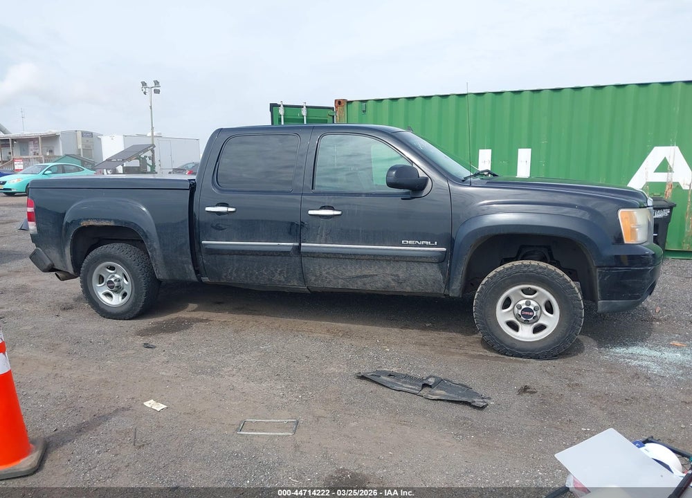 2008 GMC SIERRA 1500 DENALI VIN: 2GTEK638181266860