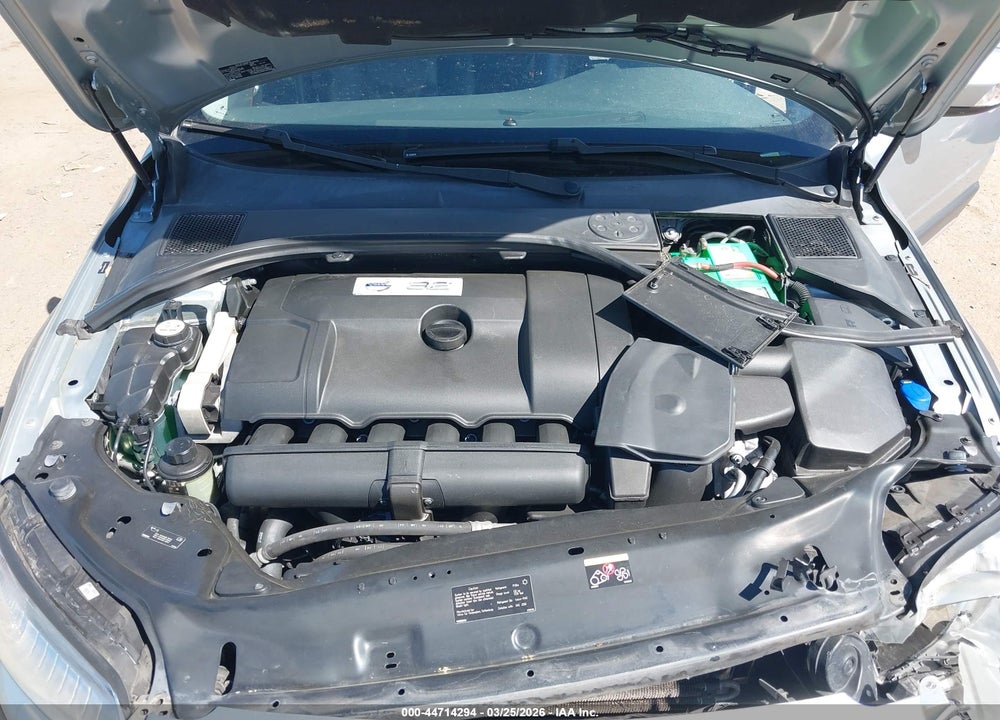 2010 VOLVO XC70 3.2 VIN: YV4960BZ9A1077637