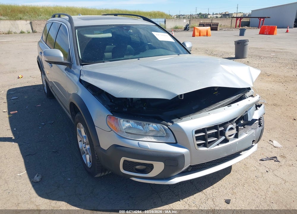2010 VOLVO XC70 3.2 VIN: YV4960BZ9A1077637