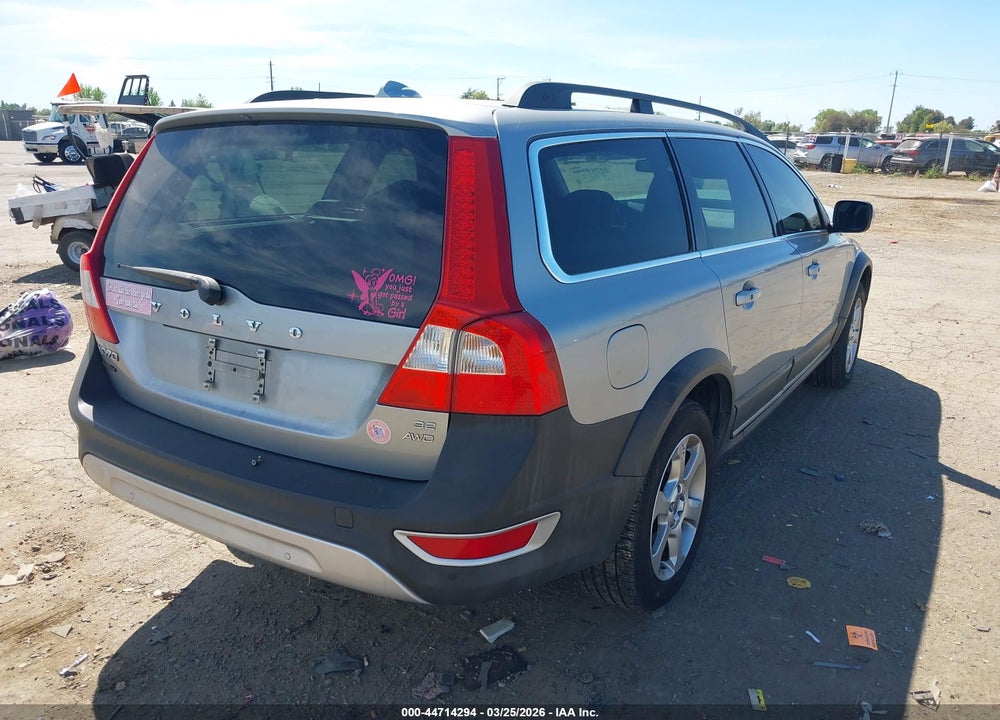 2010 VOLVO XC70 3.2 VIN: YV4960BZ9A1077637