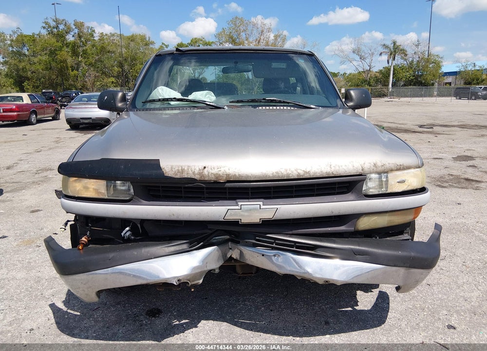 2000 CHEVROLET SILVERADO 1500 VIN: 1GCEC14W7YE252165