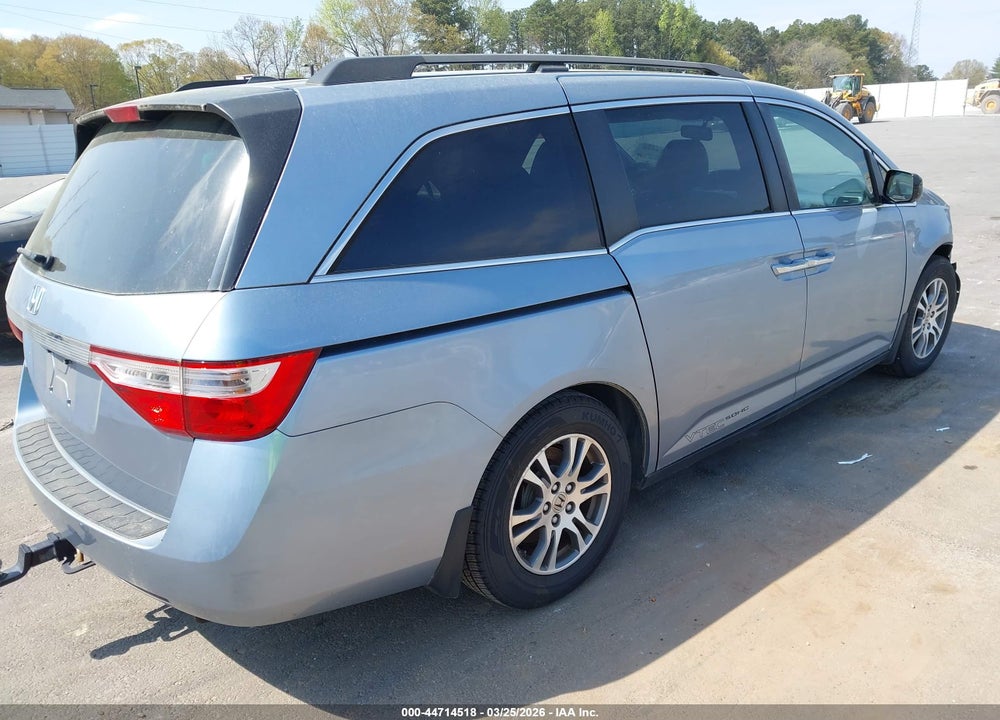 2011 HONDA ODYSSEY EX-L VIN: 5FNRL5H62BB089630