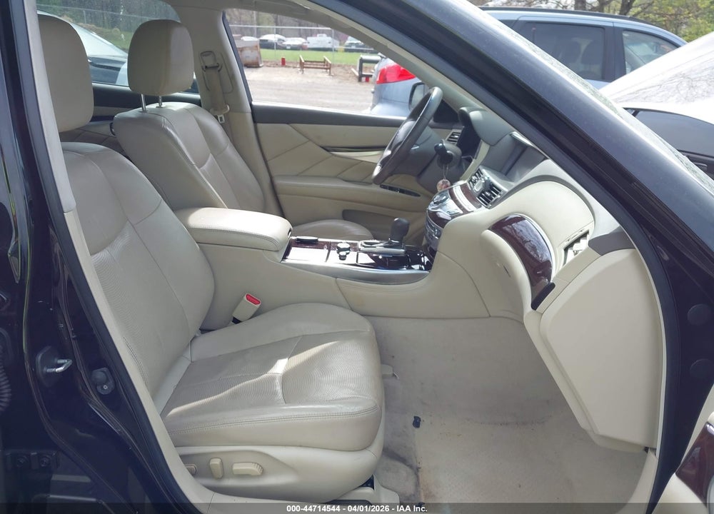 2016 INFINITI Q70L 3.7 VIN: JN1BY1PP3GM631387