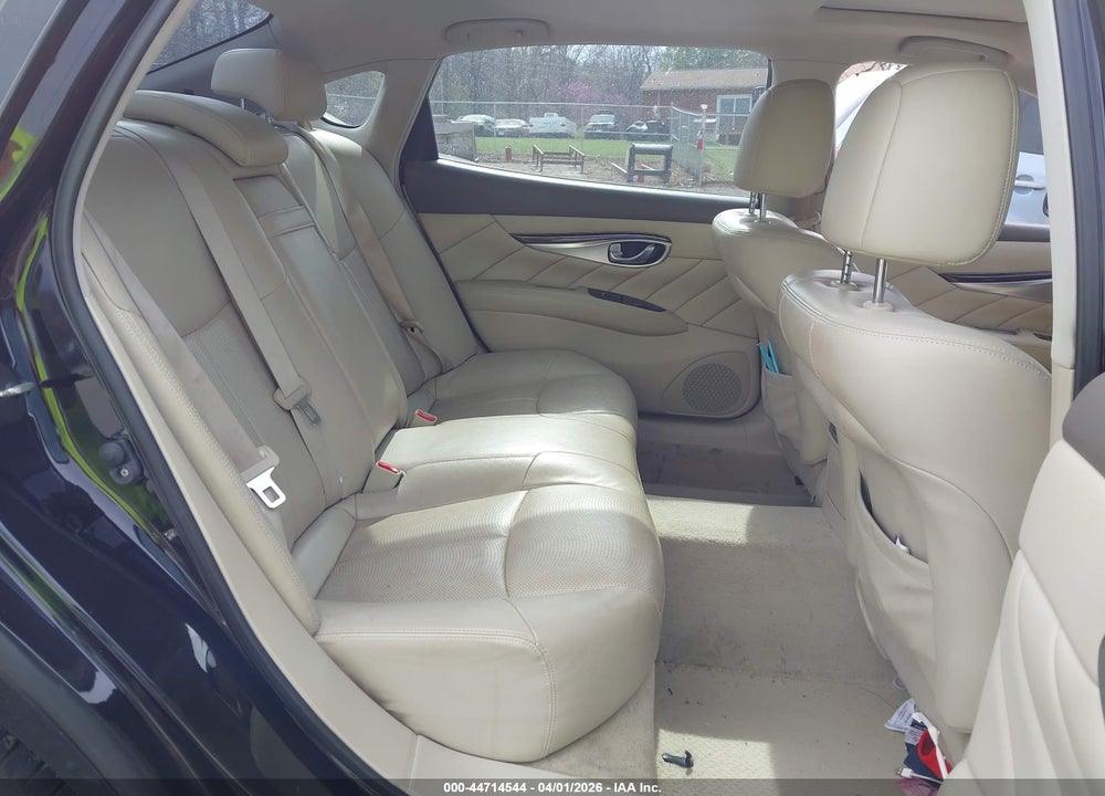 2016 INFINITI Q70L 3.7 VIN: JN1BY1PP3GM631387