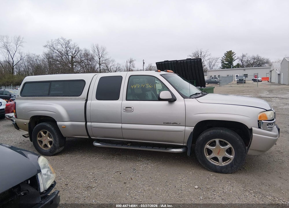 2004 GMC SIERRA 1500 DENALI VIN: 2GTFK69U441246881