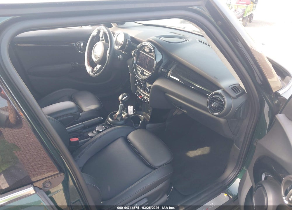 2019 MINI HARDTOP COOPER S VIN: WMWXU3C54K2H86744