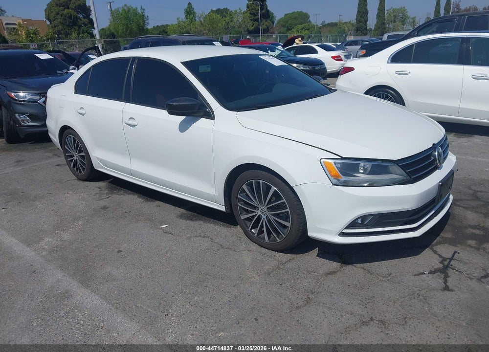2016 VOLKSWAGEN JETTA 1.8T SPORT VIN: 3VWD17AJ3GM294769