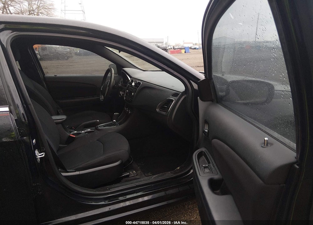 2014 CHRYSLER 200 TOURING VIN: 1C3CCBBG0EN178886
