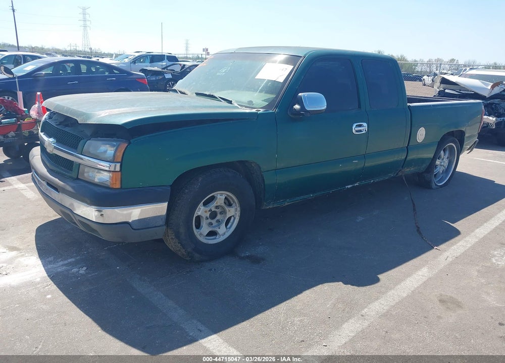 2004 CHEVROLET SILVERADO 1500 LS VIN: 2GCEC19V341177640