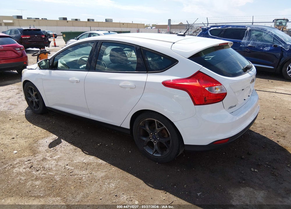 2014 FORD FOCUS SE VIN: 1FADP3K25EL318172
