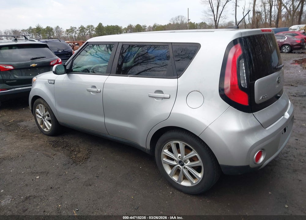 2017 KIA SOUL + VIN: KNDJP3A50H7444879