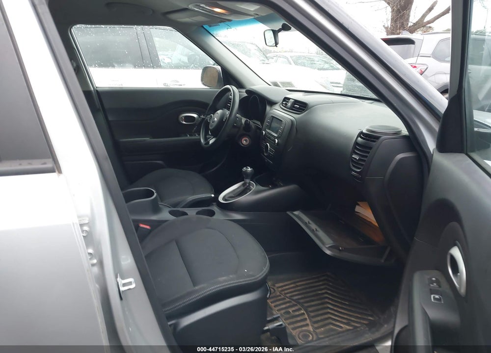 2017 KIA SOUL + VIN: KNDJP3A50H7444879