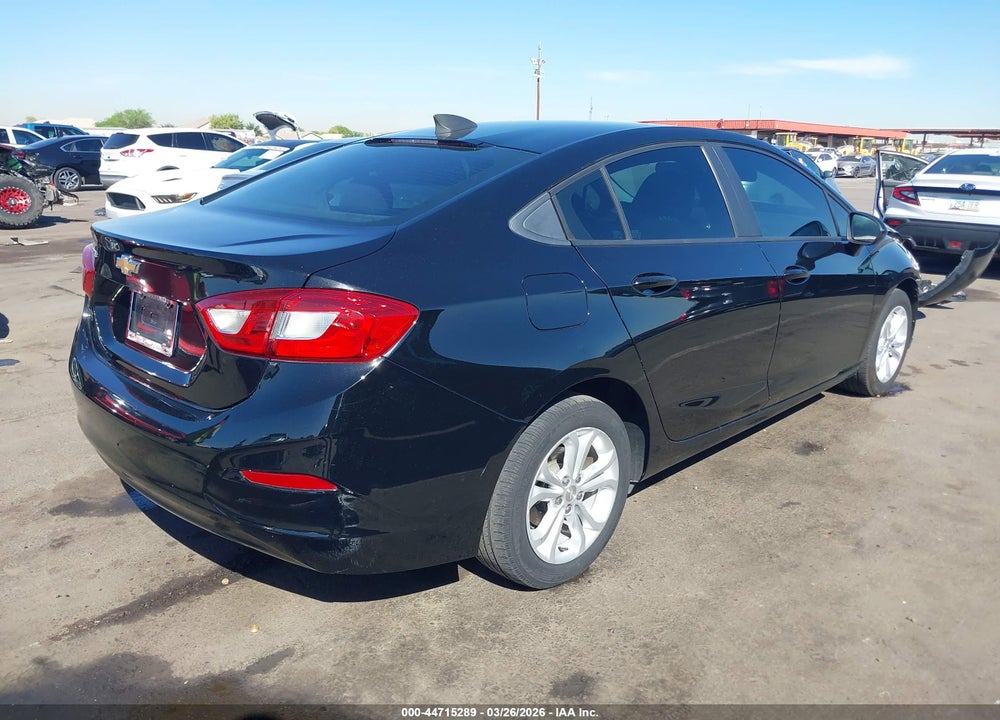 2019 CHEVROLET CRUZE LS VIN: 1G1BC5SM1K7141336