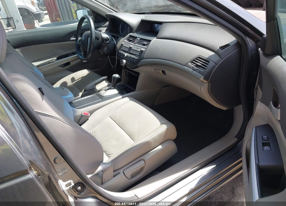 2010 HONDA ACCORD 2.4 EX-L VIN: 1HGCP2F81AA161455