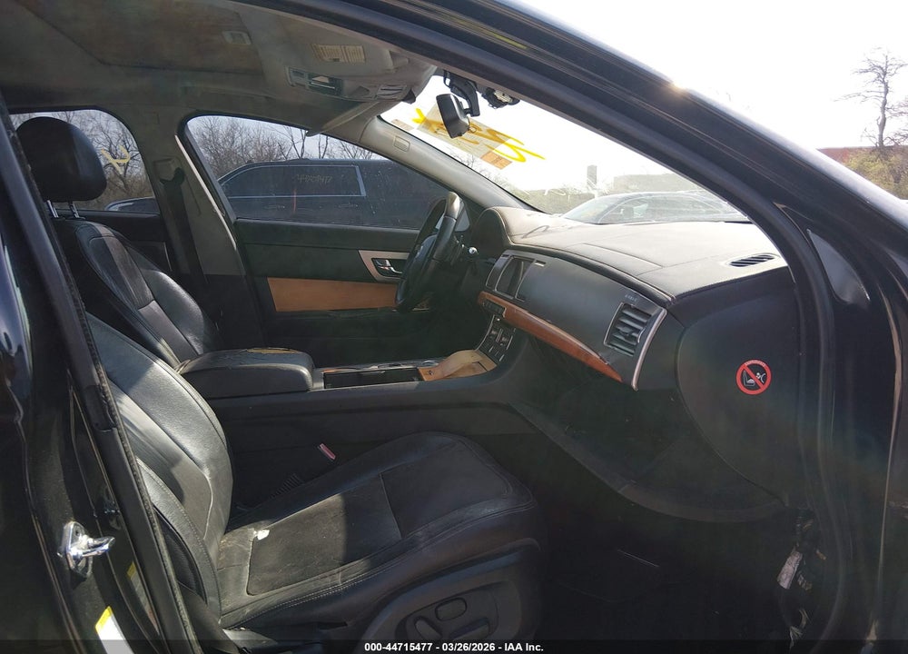 2009 JAGUAR XF LUXURY VIN: SAJWA05B29HR43170