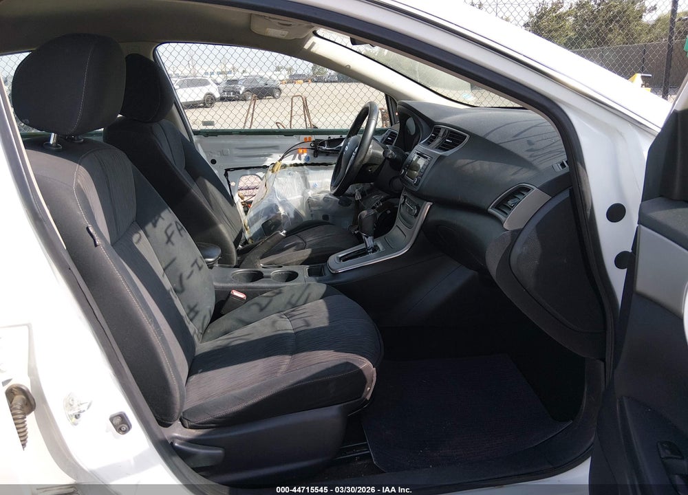 2015 NISSAN SENTRA SV VIN: 3N1AB7AP9FL689425