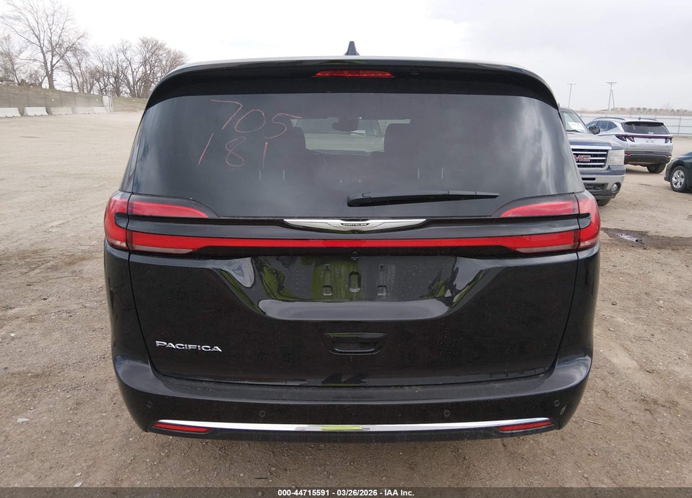 2026 CHRYSLER PACIFICA SELECT VIN: 2C4RC1BGXTR231027