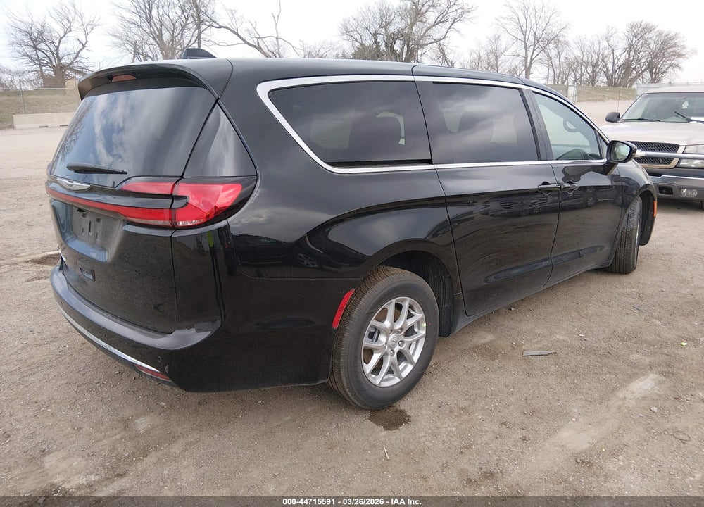 2026 CHRYSLER PACIFICA SELECT VIN: 2C4RC1BGXTR231027