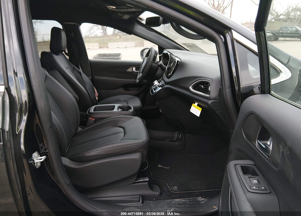 2026 CHRYSLER PACIFICA SELECT VIN: 2C4RC1BGXTR231027