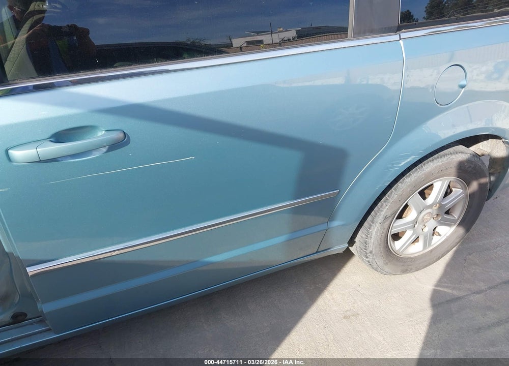 2010 CHRYSLER TOWN & COUNTRY TOURING VIN: 2A4RR5D12AR377136