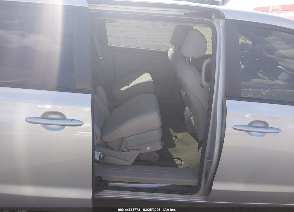 2020 KIA SEDONA L VIN: KNDMA5C13L6592379