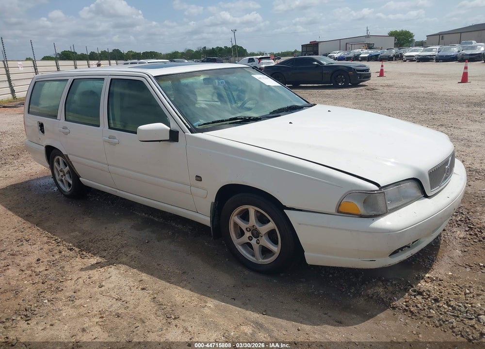 2000 VOLVO V70 GLT VIN: YV1LW56D8Y2635111