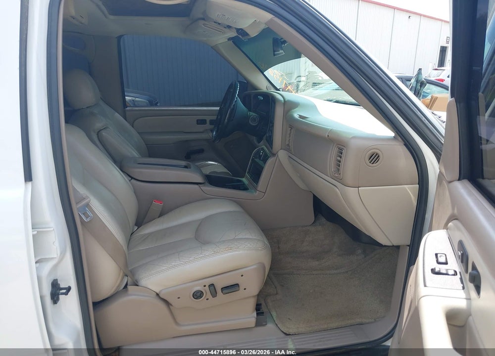 2003 CHEVROLET SUBURBAN 1500 LT VIN: 3GNFK16Z83G153605