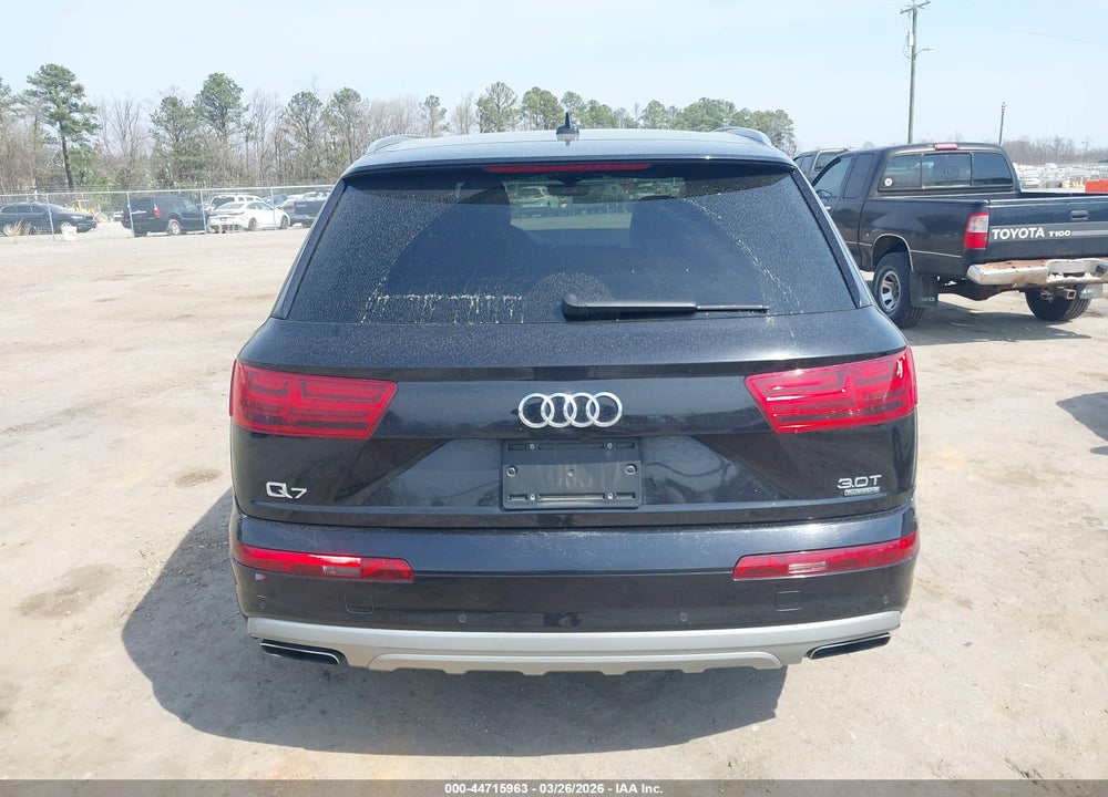2017 AUDI Q7 3.0T PREMIUM VIN: WA1LAAF70HD057138