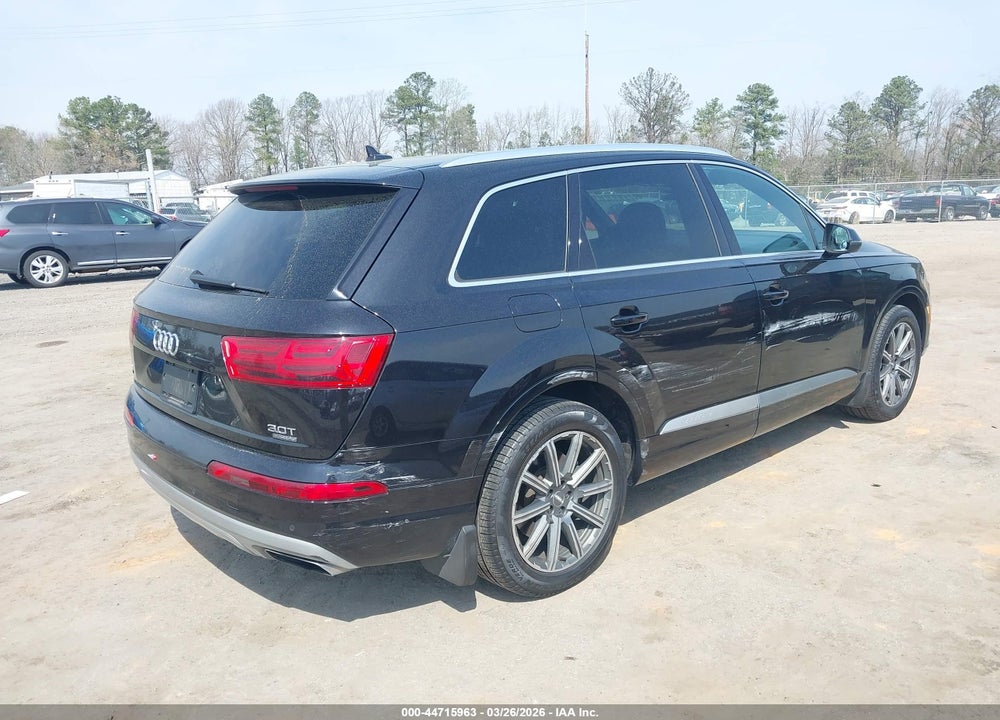 2017 AUDI Q7 3.0T PREMIUM VIN: WA1LAAF70HD057138