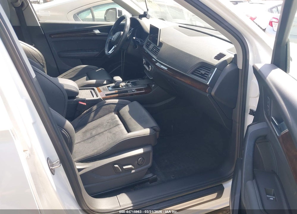 2017 AUDI Q7 3.0T PREMIUM VIN: WA1LAAF70HD057138