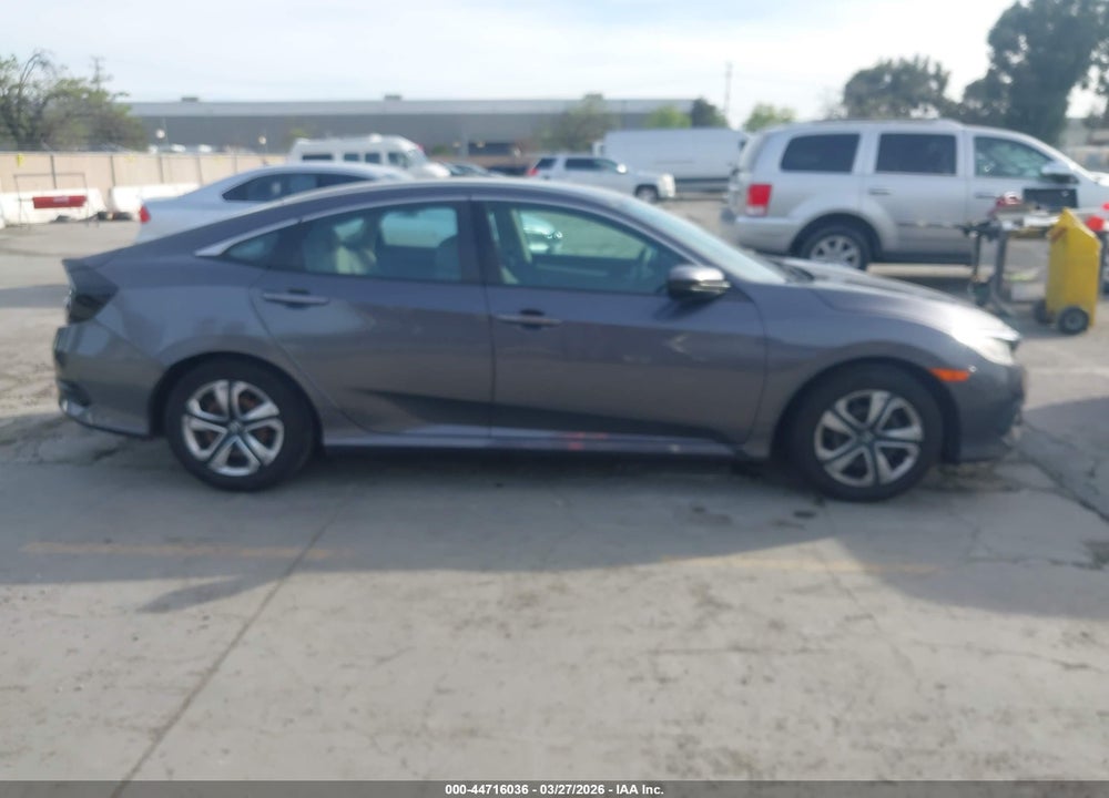 2017 HONDA CIVIC LX VIN: 2HGFC2F53HH537647