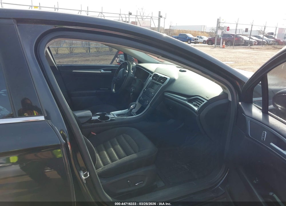 2015 FORD FUSION SE VIN: 1FA6P0H77F5116160