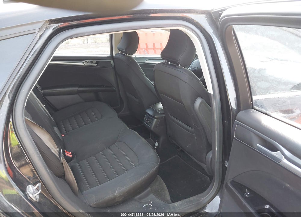 2015 FORD FUSION SE VIN: 1FA6P0H77F5116160
