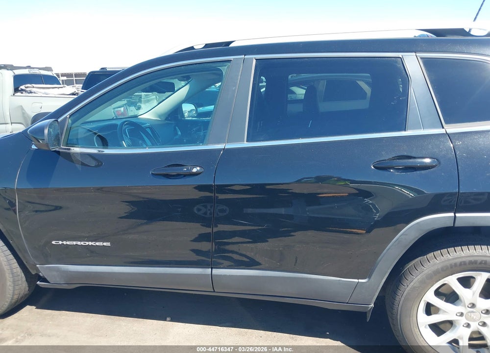 2018 JEEP CHEROKEE LATITUDE PLUS FWD VIN: 1C4PJLLX1JD568726