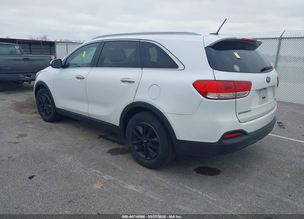2017 KIA SORENTO 2.4L LX VIN: 5XYPG4A39HG284048