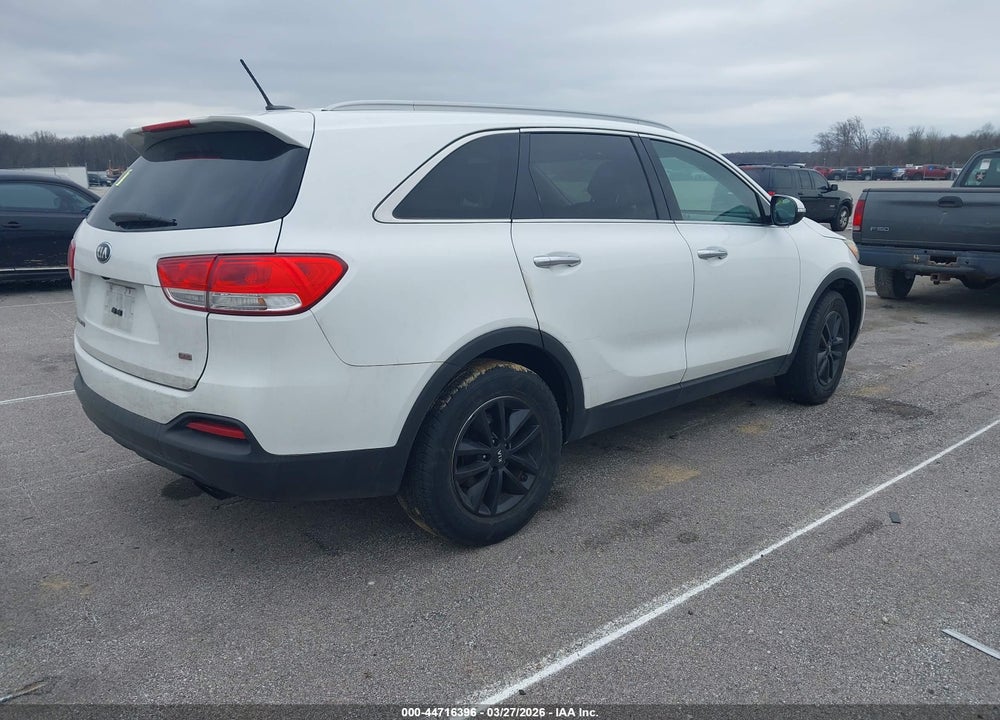2017 KIA SORENTO 2.4L LX VIN: 5XYPG4A39HG284048