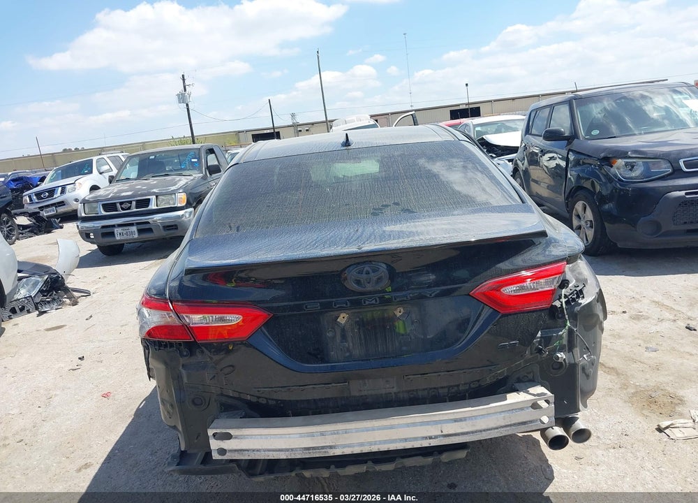 2019 TOYOTA CAMRY SE VIN: 4T1B11HK5KU243716