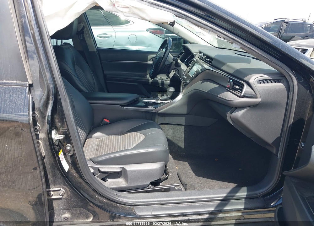 2019 TOYOTA CAMRY SE VIN: 4T1B11HK5KU243716